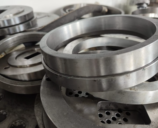 徐州水轮机叶轮磨粒流抛光关键价值：基于手工与机械抛光对比