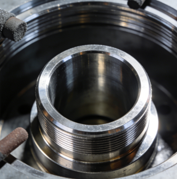 徐州热流道深孔抛光有难题？流体抛光一招轻松搞定